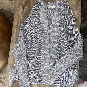 Abercrombie- gray sweater